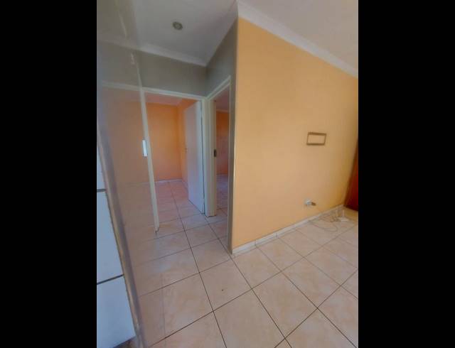 2 BEDROOM PROPERTY TO RENT IN PROTEA GLEN